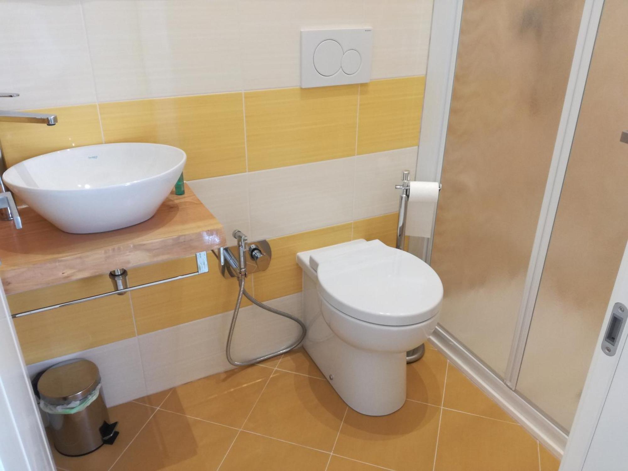 Il Grattacielo B&B Livorno Esterno foto